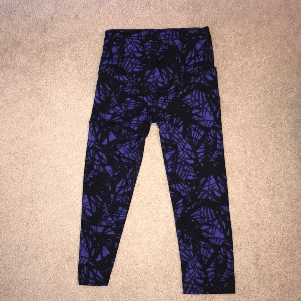 Old Navy Active Cropped Leggings